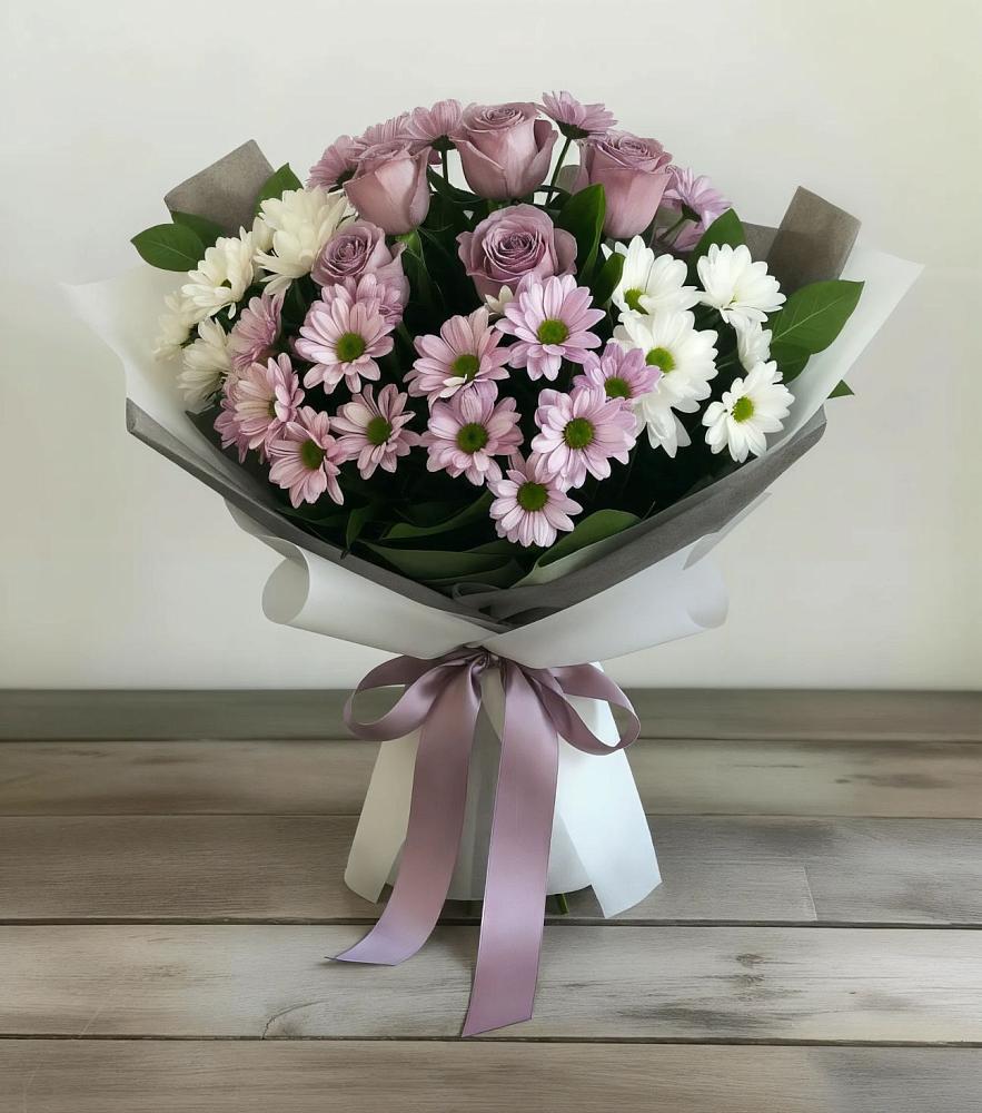 Букет цветов из: Хризантемы и Розы в Новом Карачае