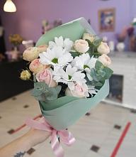 Букет милый в Новом Карачае Букет цветов из: Хризантемы и Розы в Новом Карачае