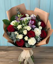 Букет цветов из:  Розы и Альстромерии в Новом Карачае