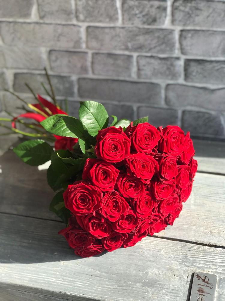 Букет Красные розы Фридом в Новом Карачае