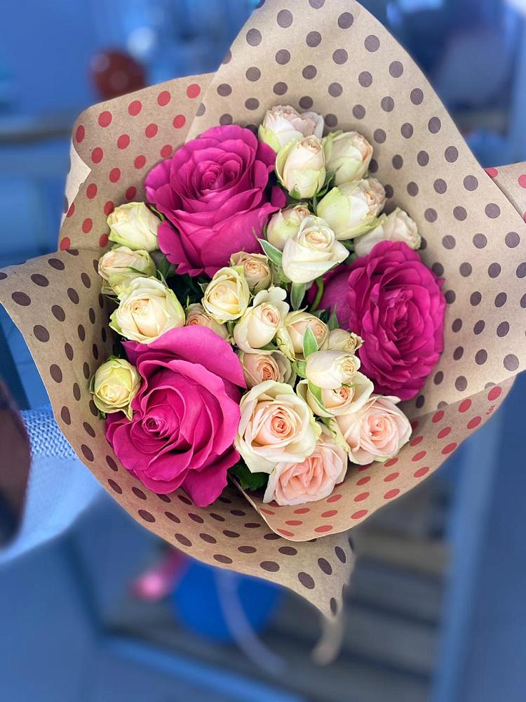 Букет цветов из: Розы в Новом Карачае