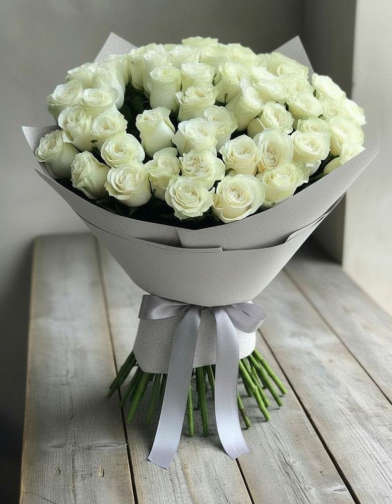 Букет 35 Белых роз в Новом Карачае