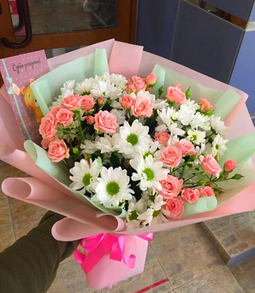 Букет цветов из: Розы и Хризантемы в Новом Карачае