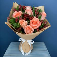 Букет цветов из:  Розы и Альстромерии в Новом Карачае