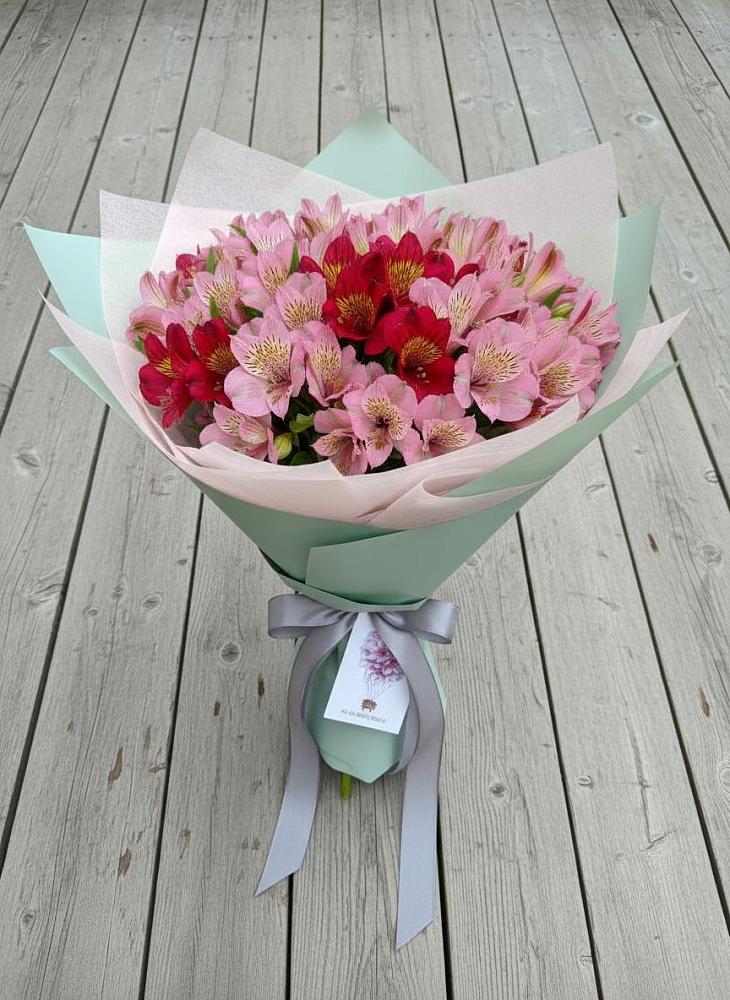 Букет цветов из: Альстромерии в Новом Карачае
