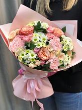 Букет нежные объятья в Новом Карачае Букет цветов из: Гвоздики, Розы и Хризантемы в Новом Карачае