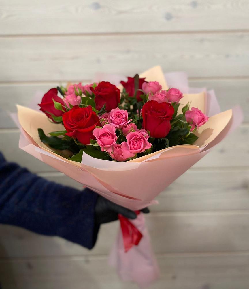 Букет цветов из: Розы в Новом Карачае