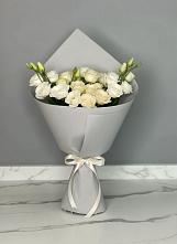 Букет цветов из:  Розы и Лизиантусы в Новом Карачае